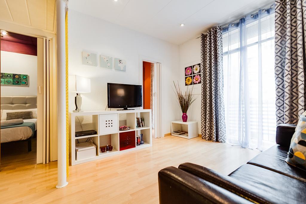 Deep Purple Apartment Barcelona Bagian luar foto
