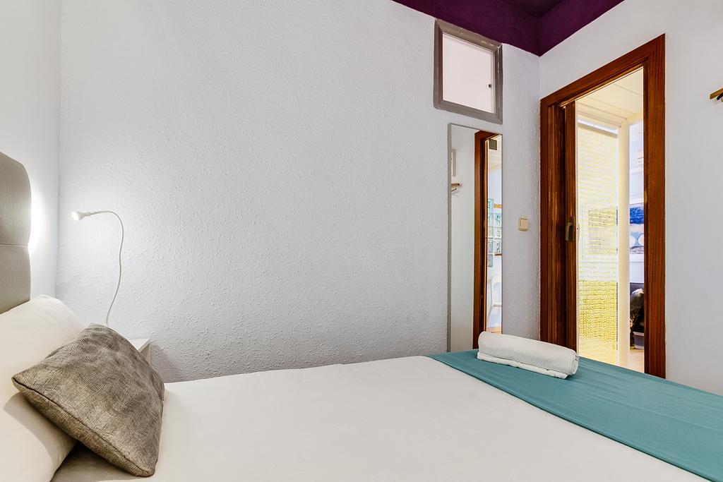 Deep Purple Apartment Barcelona Bagian luar foto