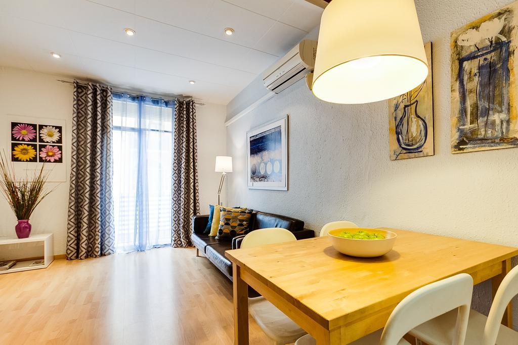 Deep Purple Apartment Barcelona Bagian luar foto