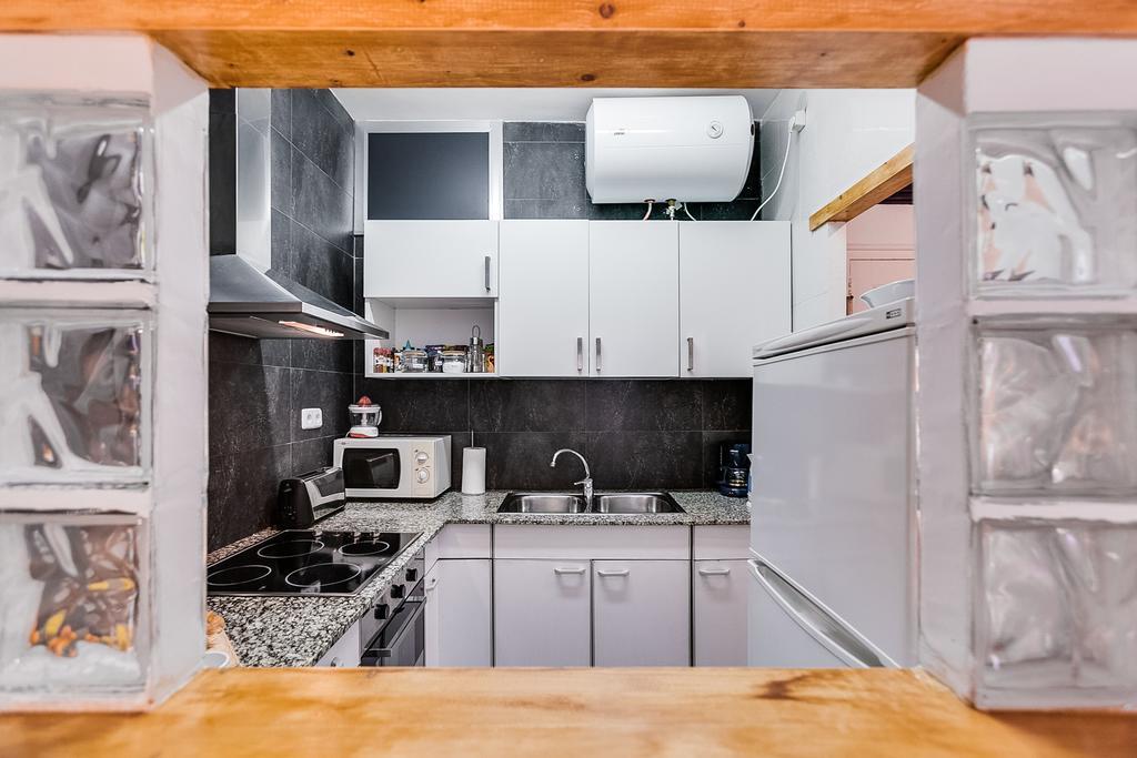 Deep Purple Apartment Barcelona Bagian luar foto